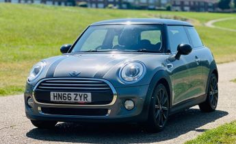 MINI Hatch 1.5 Cooper Auto Euro 6 (s/s) 3dr