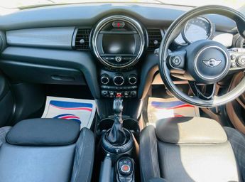 MINI Hatch 1.5 Cooper Auto Euro 6 (s/s) 3dr