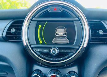 MINI Hatch 1.5 Cooper Auto Euro 6 (s/s) 3dr