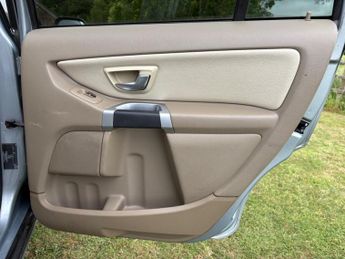Volvo XC90 2.4 D5 SE Geartronic 4WD Euro 5 5dr