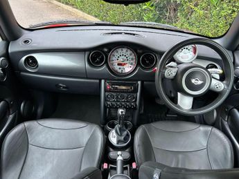 MINI Convertible 1.6 Cooper CVT Euro 3 2dr