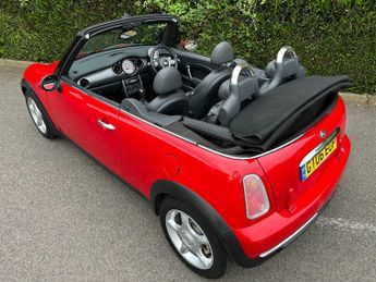 MINI Convertible 1.6 Cooper CVT Euro 3 2dr