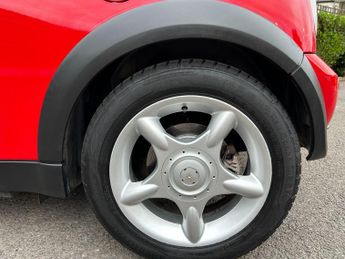 MINI Convertible 1.6 Cooper CVT Euro 3 2dr