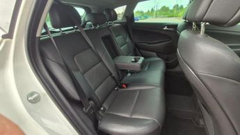 Hyundai TUCSON 2.0 CRDi Premium SE Auto 4WD Euro 6 5dr