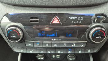 Hyundai TUCSON 2.0 CRDi Premium SE Auto 4WD Euro 6 5dr