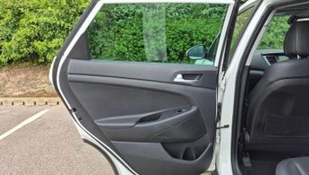 Hyundai TUCSON 2.0 CRDi Premium SE Auto 4WD Euro 6 5dr