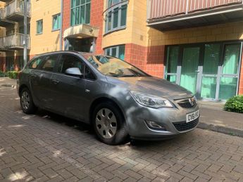 Vauxhall Astra 1.6 16V Exclusiv Sports Tourer Auto Euro 5 5dr