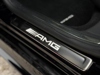 Mercedes-Benz S Class 4.0 S63 V8 10.4kWh AMG E Performance Touring SpdS MCT 4MATIC+ Eu