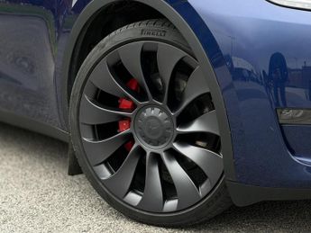 Tesla Model Y (Dual Motor) Performance Auto 4WDE 5dr