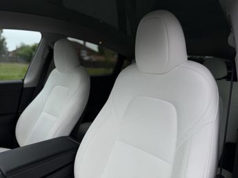 Tesla Model Y (Dual Motor) Performance Auto 4WDE 5dr