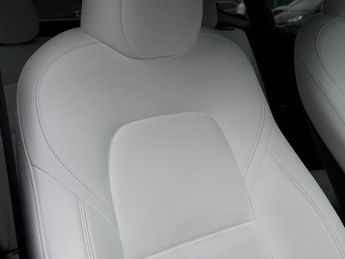 Tesla Model Y (Dual Motor) Performance Auto 4WDE 5dr