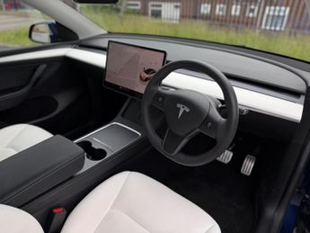 Tesla Model Y (Dual Motor) Performance Auto 4WDE 5dr