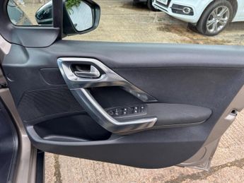 Peugeot 2008 1.6 e-HDi Allure EGC Euro 5 (s/s) 5dr