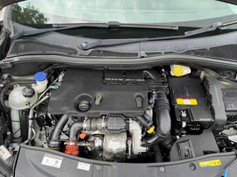 Peugeot 2008 1.6 e-HDi Allure EGC Euro 5 (s/s) 5dr