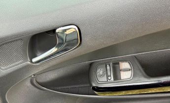 Vauxhall Corsa 1.4i 16v SE 5dr (a/c)