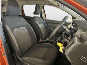Dacia Duster 1.0 TCe Essential SUV 5dr Bi Fuel Manual Euro 6 (s/s) (100 ps)