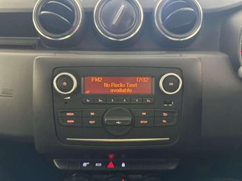 Dacia Duster 1.0 TCe Essential SUV 5dr Bi Fuel Manual Euro 6 (s/s) (100 ps)