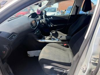 Peugeot 308 1.6 HDi Active Euro 5 5dr