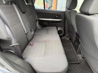 Suzuki Grand Vitara 2.4 VVT SZ5 SUV 5dr Petrol Auto 4WD Euro 5 (169 ps)