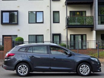 Renault Megane 1.5 dCi ENERGY Dynamique TomTom Sport Tourer Euro 5 (s/s) 5dr