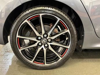 Toyota Yaris 1.5 VVT-h GR SPORT E-CVT Euro 6 (s/s) 5dr