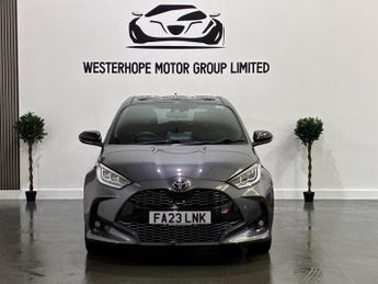 Toyota Yaris 1.5 VVT-h GR SPORT E-CVT Euro 6 (s/s) 5dr