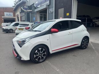 Toyota AYGO 1.0 VVT-i x-trend Funroof x-shift Euro 6 5dr