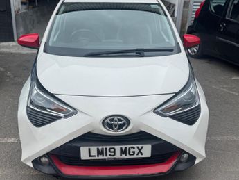 Toyota AYGO 1.0 VVT-i x-trend Funroof x-shift Euro 6 5dr