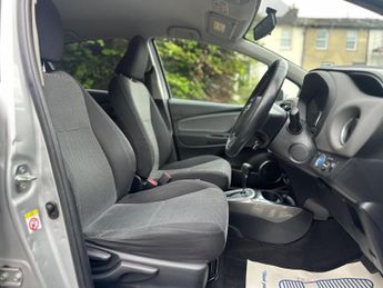 Toyota Yaris 1.5 VVT-h Icon E-CVT Euro 6 (s/s) 5dr