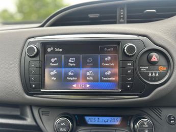Toyota Yaris 1.5 VVT-h Icon E-CVT Euro 6 (s/s) 5dr