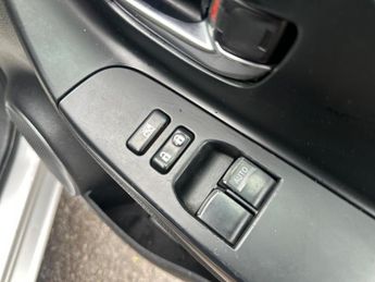 Toyota Yaris 1.5 VVT-h Icon E-CVT Euro 6 (s/s) 5dr