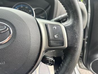Toyota Yaris 1.5 VVT-h Icon E-CVT Euro 6 (s/s) 5dr