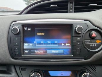 Toyota Yaris 1.5 VVT-h Icon E-CVT Euro 6 (s/s) 5dr