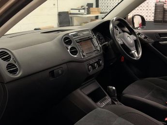 Volkswagen Tiguan 2.0 TSI Sport DSG 4WD Euro 5 5dr
