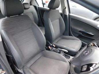 Vauxhall Corsa 1.2 16V Excite Euro 5 5dr (A/C)
