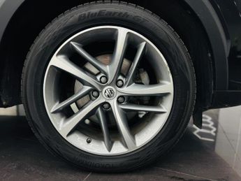 MG MG HS 1.5 T-GDI Exclusive DCT Euro 6 (s/s) 5dr