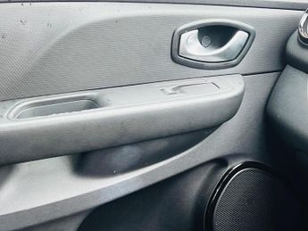 Renault Clio 1.2 TCe Dynamique Nav EDC Euro 6 (s/s) 5dr