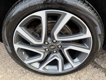 Land Rover Discovery 3.0 SD V6 HSE Auto 4WD Euro 6 (s/s) 5dr