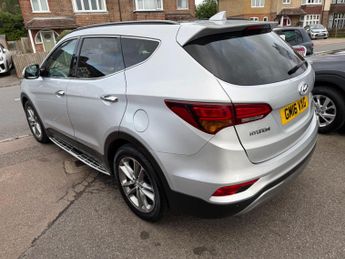 Hyundai Santa Fe 2.2 CRDi Blue Drive Premium SE Auto 4WD Euro 6 (s/s) 5dr (7 Seat