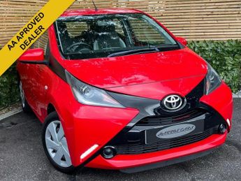 Toyota AYGO 1.0 VVT-i x-play Hatchback 5dr Petrol Manual Euro 6 (68 ps) 12 M