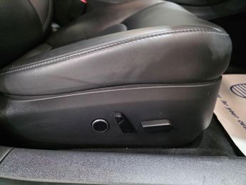 Tesla Model 3 (Dual Motor) Long Range Auto 4WDE 4dr