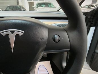 Tesla Model 3 (Dual Motor) Long Range Auto 4WDE 4dr