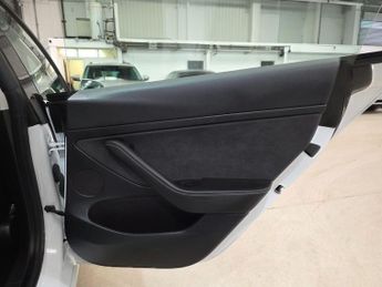 Tesla Model 3 (Dual Motor) Long Range Auto 4WDE 4dr