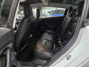 Tesla Model 3 (Dual Motor) Long Range Auto 4WDE 4dr