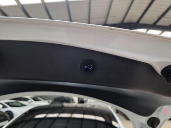 Tesla Model 3 (Dual Motor) Long Range Auto 4WDE 4dr