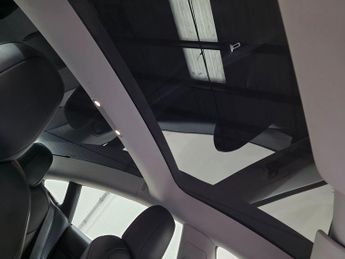 Tesla Model 3 (Dual Motor) Long Range Auto 4WDE 4dr