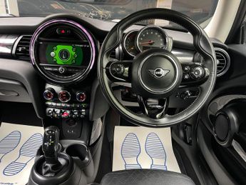 MINI Hatch 1.5 Cooper D Steptronic Euro 6 (s/s) 3dr