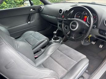 Audi TT 1.8T Roadster 2dr