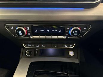 Audi Q5 2.0 TFSIe 50 S line SUV 5dr Petrol Plug-in Hybrid S Tronic quatt