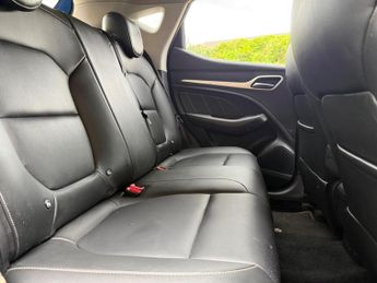 MG MG ZS 1.0 T-GDI Exclusive Auto Euro 6 5dr